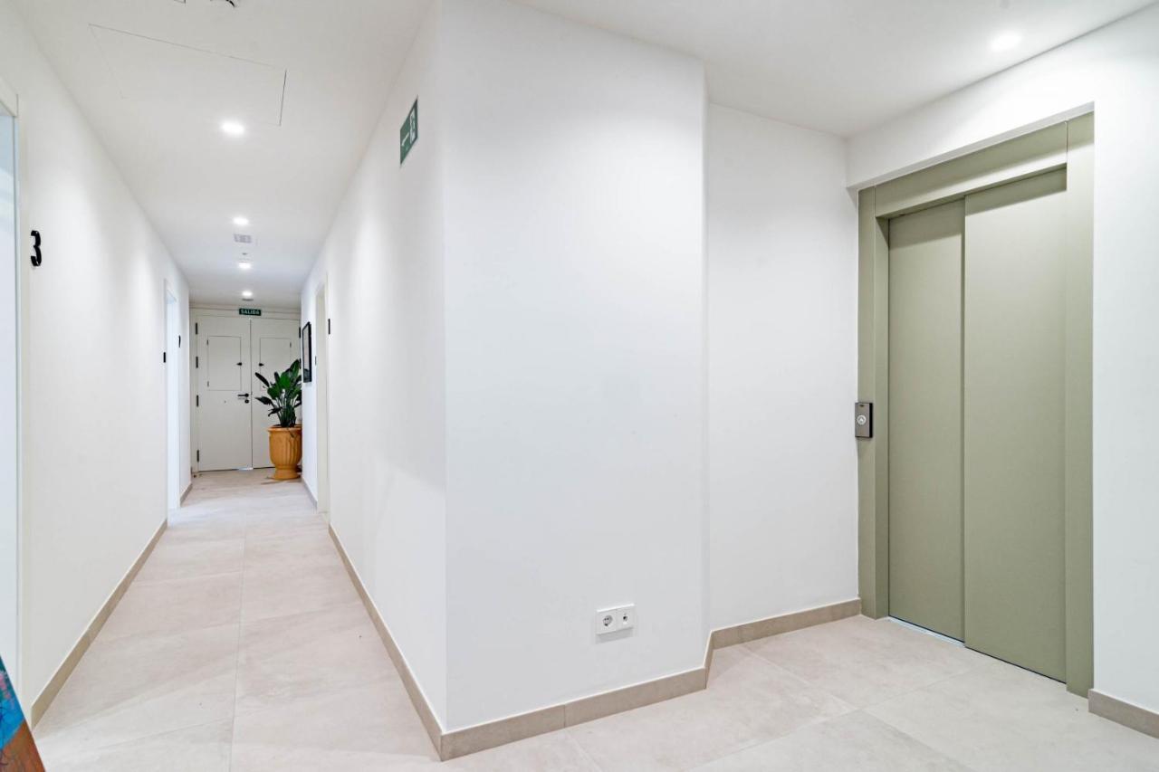 Seaclub Suites Estepona By Roomservices Экстерьер фото